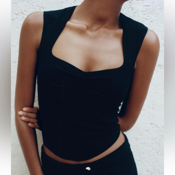 Zara Tops - NWT Zara Stretch Knit Top